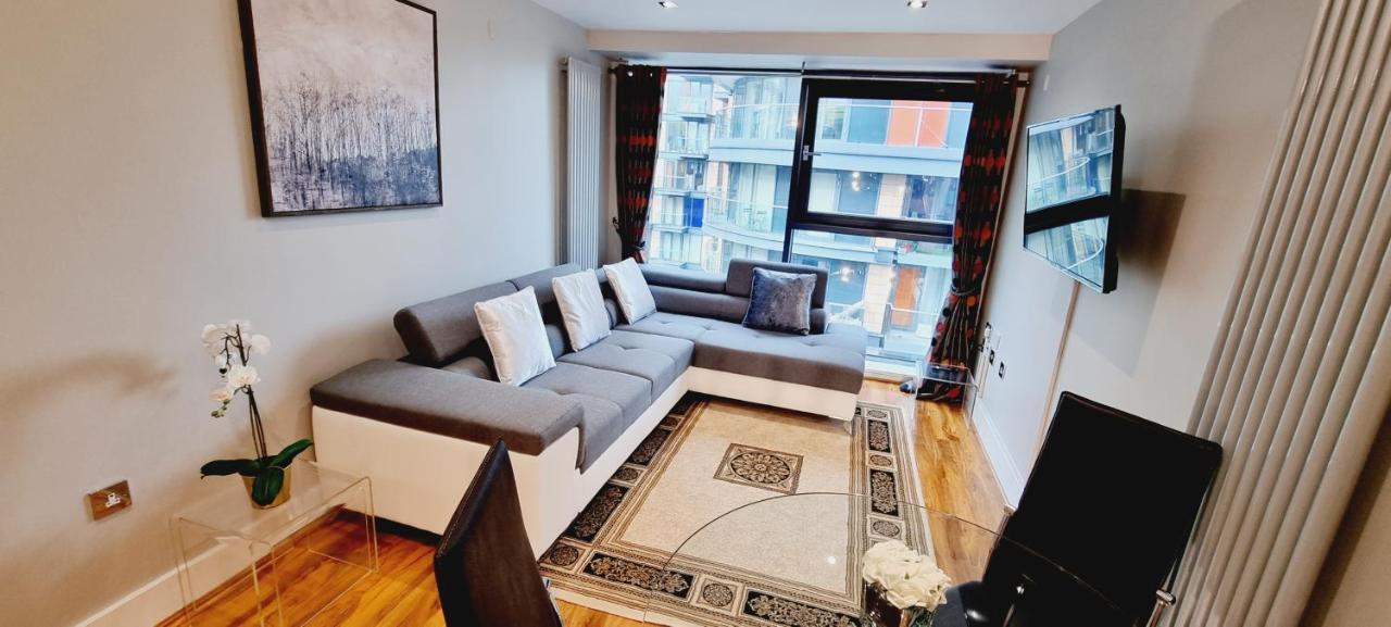Waterside Apartment Canary Wharf Londra Exterior foto