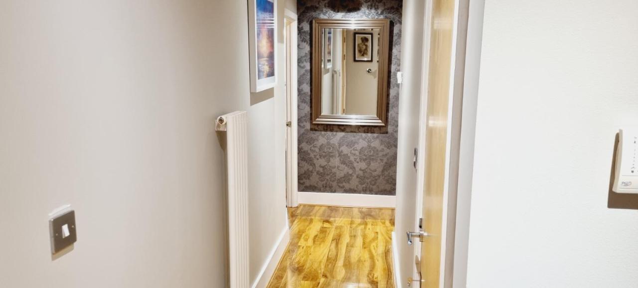 Waterside Apartment Canary Wharf Londra Exterior foto