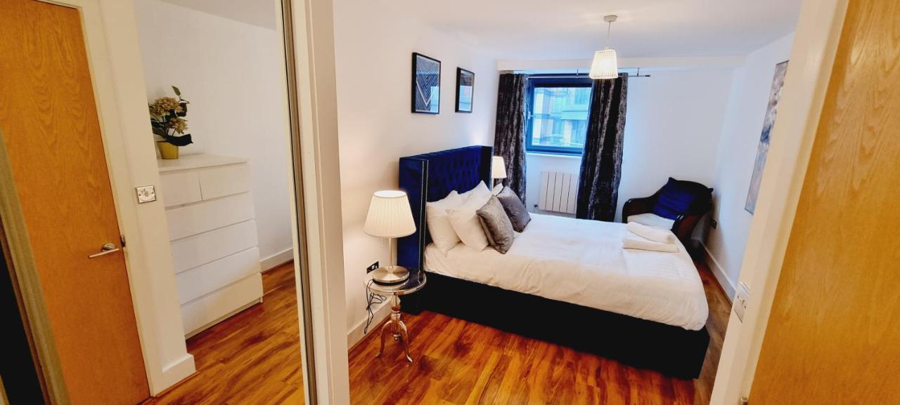 Waterside Apartment Canary Wharf Londra Exterior foto